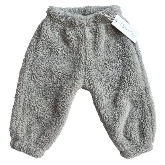 NWT! Rylee + Cru Relaxed Sherpa Sweatpants in Pewter Size 3-6M - Picture 1 of 4
